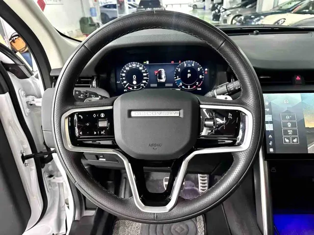 Land Rover Discovery Sport — Фото автомобиля 6