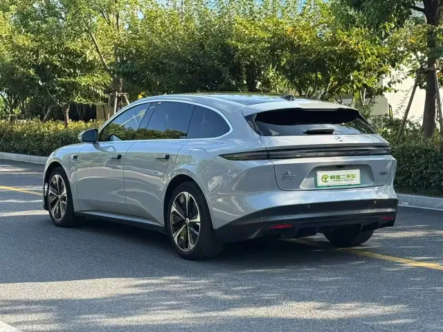 Nio ET5 Touring — Фото автомобиля 6