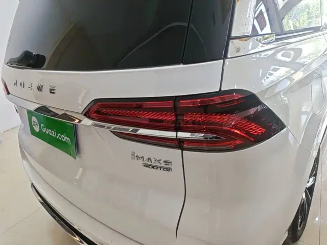 Roewe iMAX8 — Фото автомобиля 7