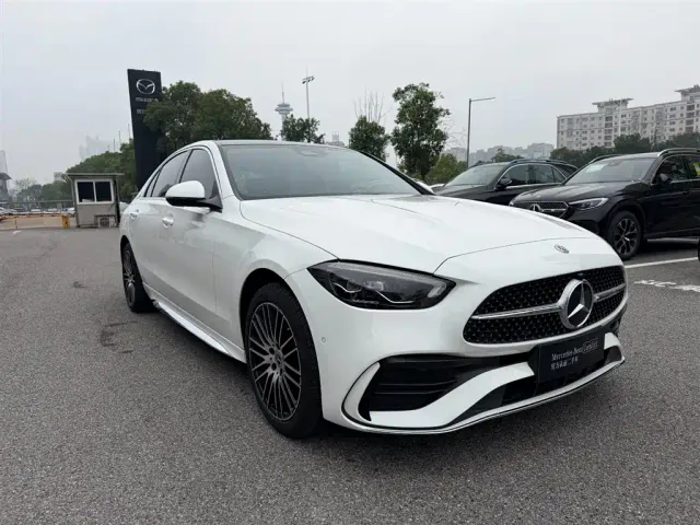 Mercedes-Benz C-Class — Фото автомобиля 3