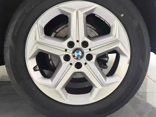 BMW X1 — Фото автомобиля 14