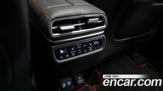 Genesis GV80 Coupe — Фото автомобиля 30