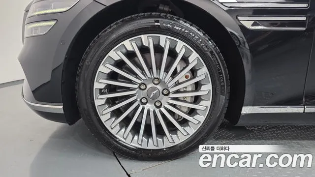 Genesis G80 Electrified G80 (RG3) — Фото автомобиля 5