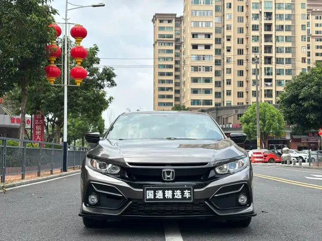 Honda Civic — Фото автомобиля 2