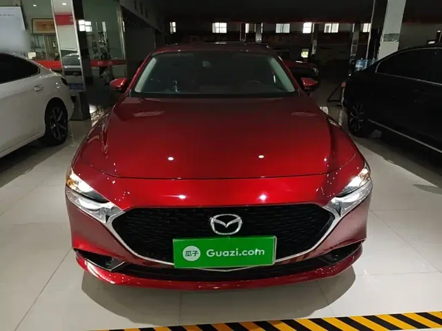 Mazda Axela — Фото автомобиля 2