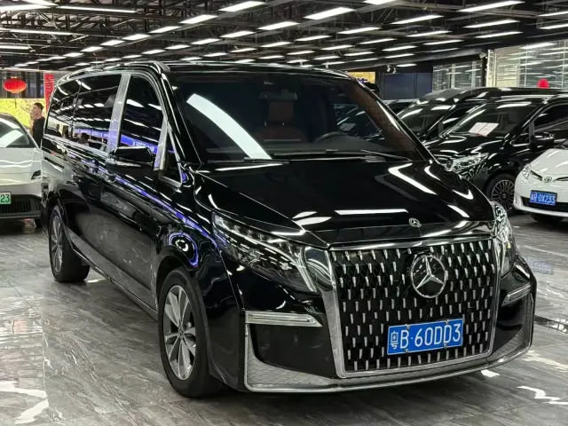 Mercedes-Benz V-Class — Фото автомобиля 3