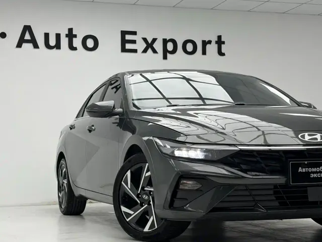 Hyundai Elantra — Фото автомобиля 3