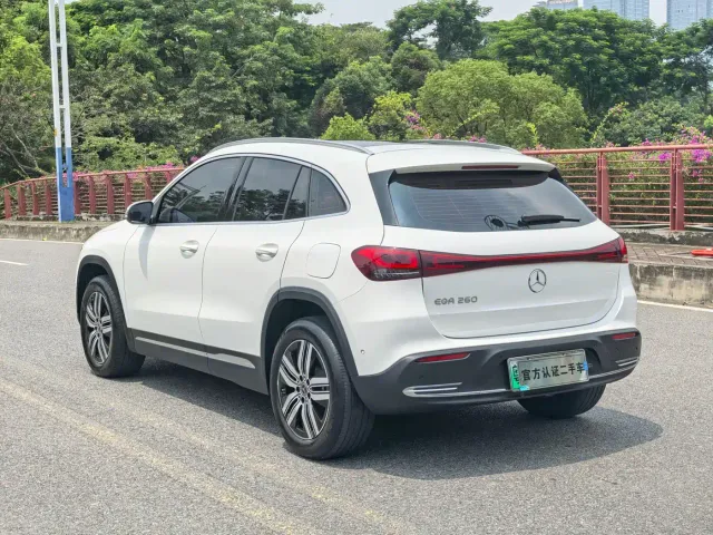 Mercedes-Benz EQA — Фото автомобиля 16
