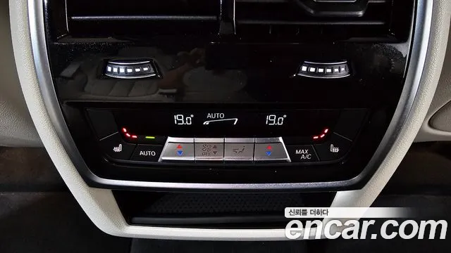 BMW X6 xDrive40i M Sport — Фото автомобиля 18