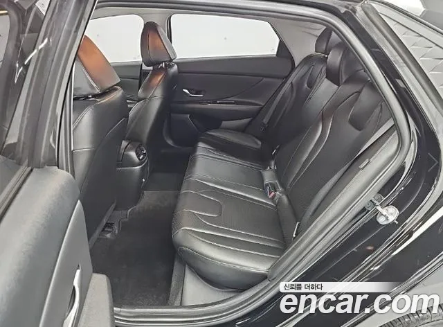 Hyundai AVANTE Новый Avante (CN7) — Фото автомобиля 12