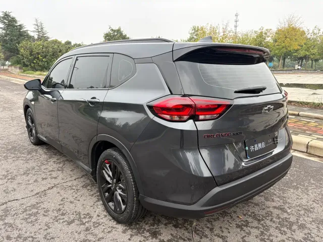 Chevrolet Orlando — Фото автомобиля 6