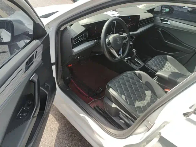 Volkswagen Sagitar — Фото автомобиля 15