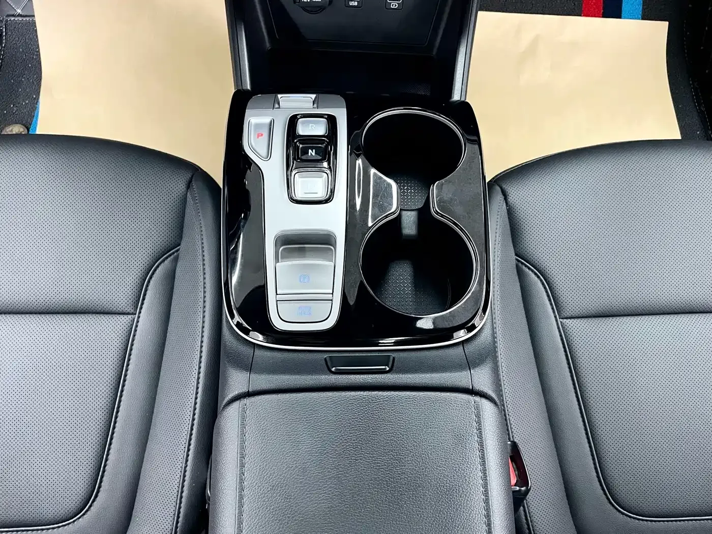 Hyundai Hyundai Tucson 2023 Tucson L 1.5T Automatic 2WD DLX Luxury Edition — Фото автомобиля 11