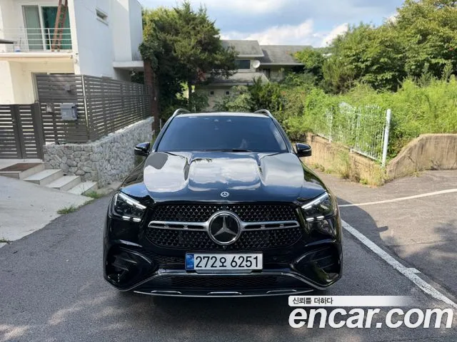 Mercedes-Benz GLE-Class — Фото автомобиля 2