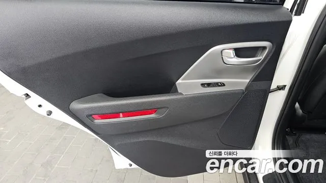 Kia Niro Niro Plus Air — Фото автомобиля 24