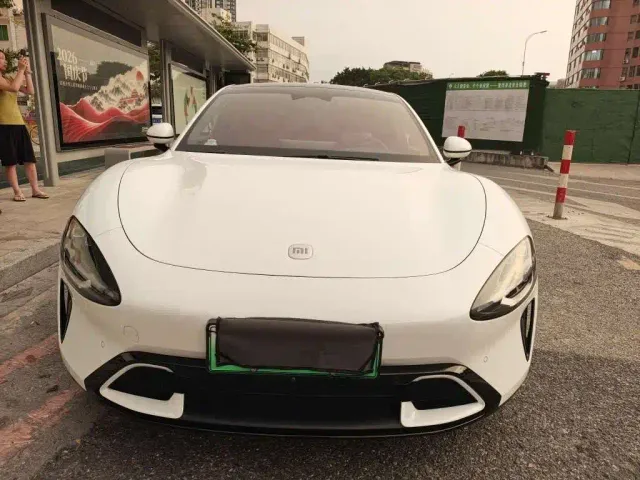 Xiaomi SU7 — Фото автомобиля 2