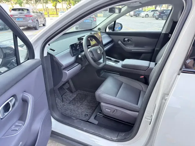 Leapmotor Leapmotor C10 2024 410 Comfort Edition — Фото автомобиля 4