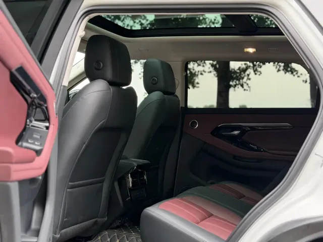 Land Rover Range Rover Evoque — Фото автомобиля 11