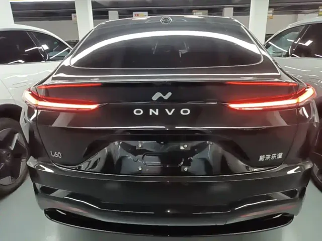Onvo L60 — Фото автомобиля 5