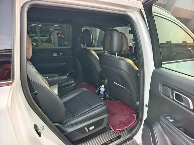 Li Auto Li ONE 2021 Extended Range 6-Seater — Фото автомобиля 7