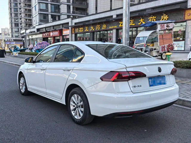 Volkswagen Bora — Фото автомобиля 6