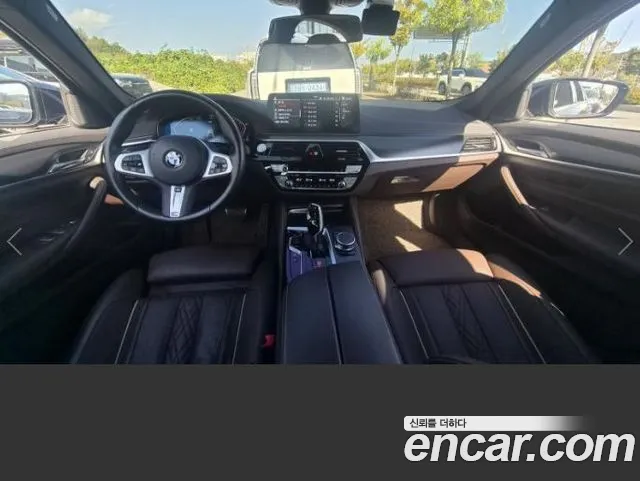 BMW 5 Series G30 — Фото автомобиля 5