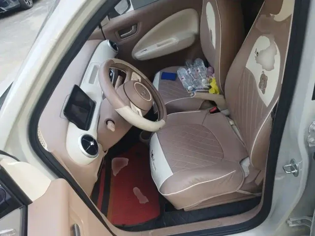 Wuling Motors Hongguang MINIEV 2025 4-Door Advanced — Фото автомобиля 11