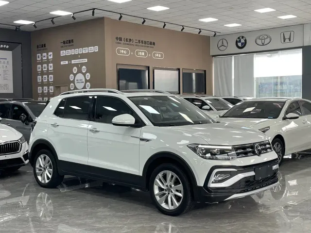 Volkswagen T-Cross — Фото автомобиля 3