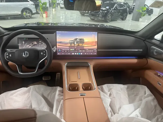 Leapmotor D Series — Фото автомобиля 7