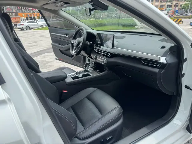 Nissan Teana — Фото автомобиля 12