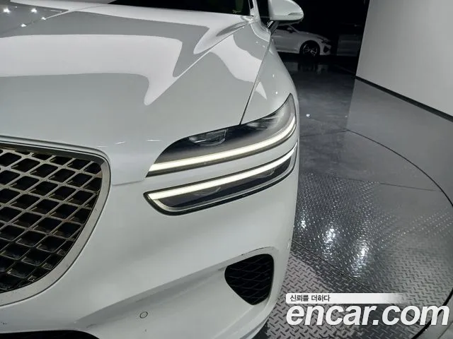 Genesis GV70 — Фото автомобиля 7