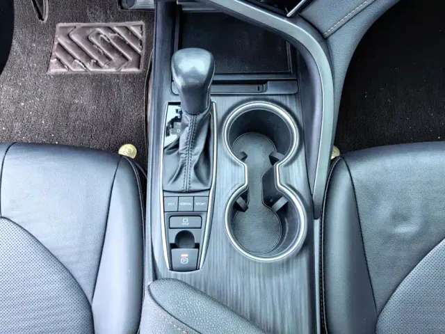 Toyota Camry — Фото автомобиля 16