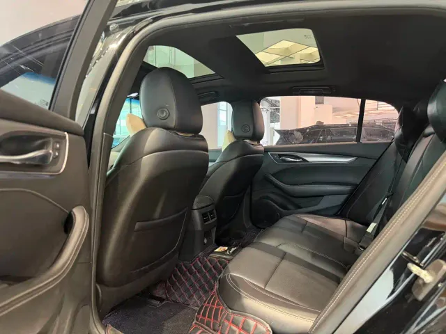 Cadillac CT5 — Фото автомобиля 5