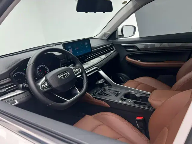 Geely Vision X6 — Фото автомобиля 12