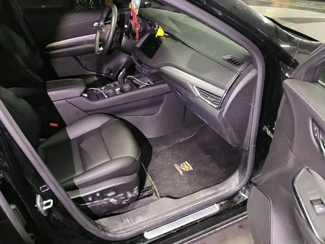 Cadillac XT4 — Фото автомобиля 13