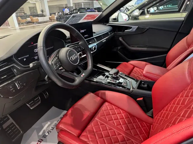 Audi S4 — Фото автомобиля 7