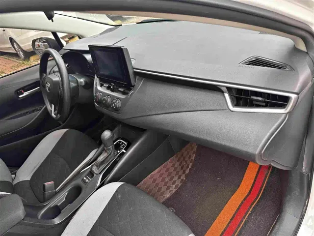 Toyota Corolla — Фото автомобиля 12