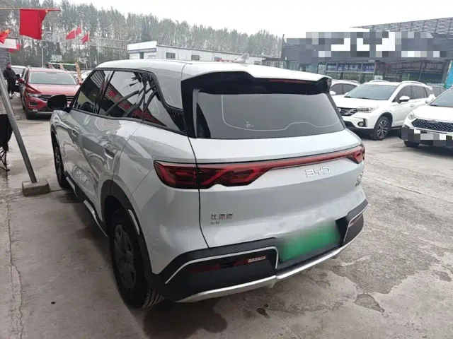 BYD Yuan UP — Фото автомобиля 4