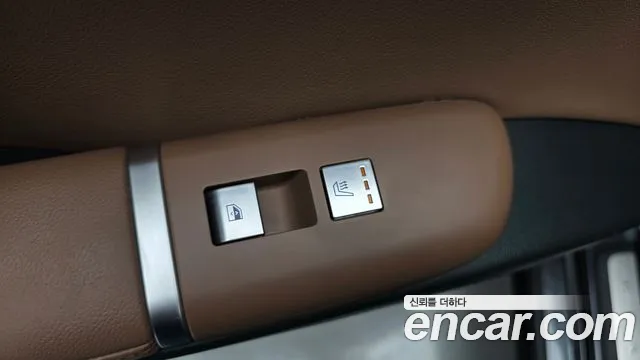 Hyundai Grandeur GN7 — Фото автомобиля 18