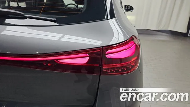 Mercedes-Benz EQA — Фото автомобиля 23