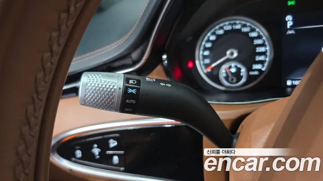Genesis GV70 2.5T Бензин 2WD — Фото автомобиля 17