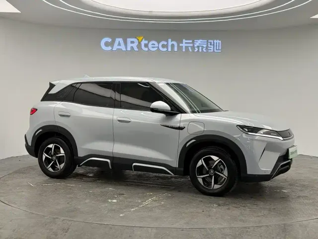 BYD Yuan UP — Фото автомобиля 21