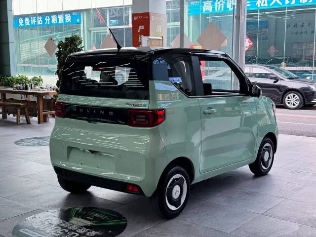 Wuling Hongguang Mini EV — Фото автомобиля 7