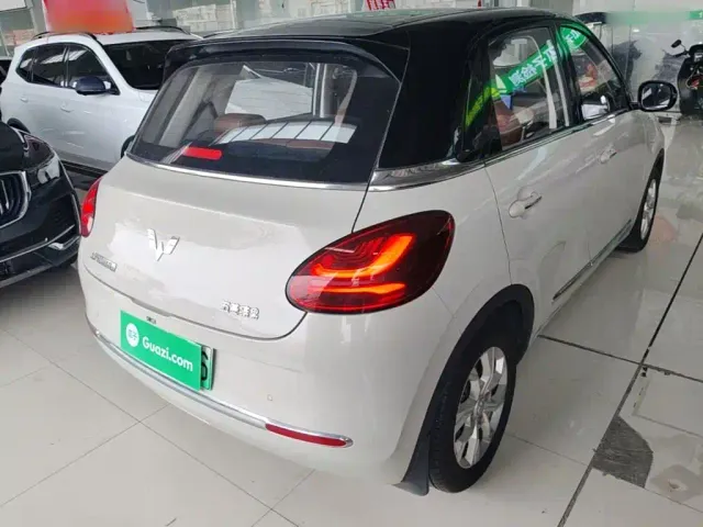 Wuling Bingo — Фото автомобиля 6