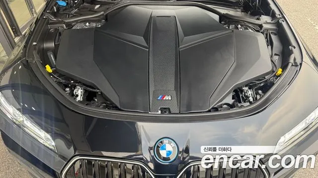 BMW i7 — Фото автомобиля 6