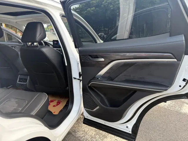 Haval H6 — Фото автомобиля 8