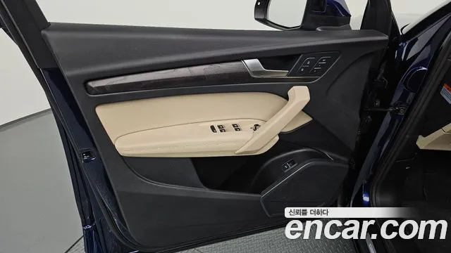 Audi Q5 FY — Фото автомобиля 24