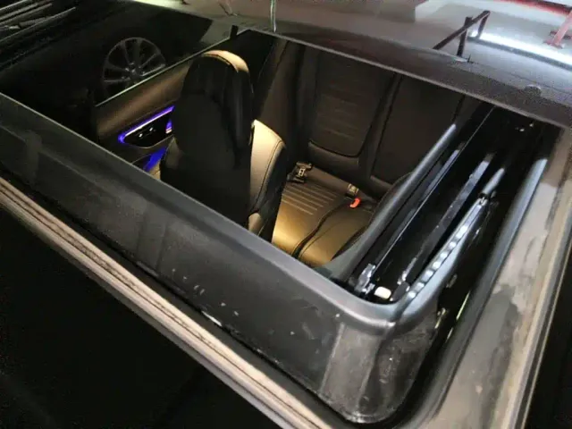 Mercedes-Benz C-Class — Фото автомобиля 6