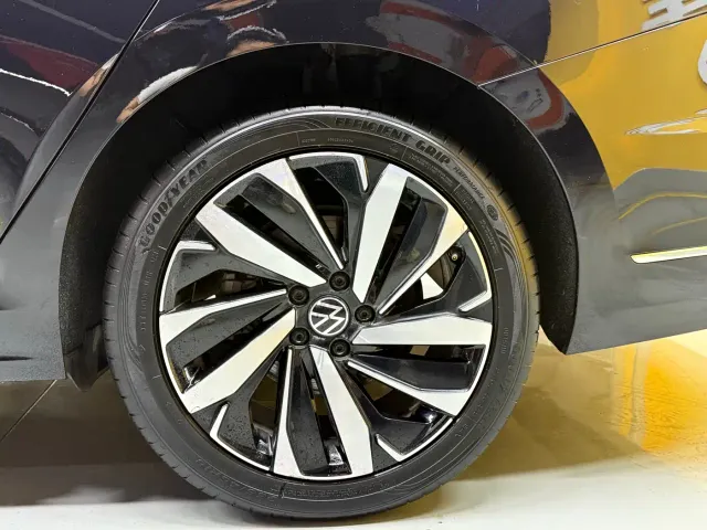 Volkswagen Passat — Фото автомобиля 25