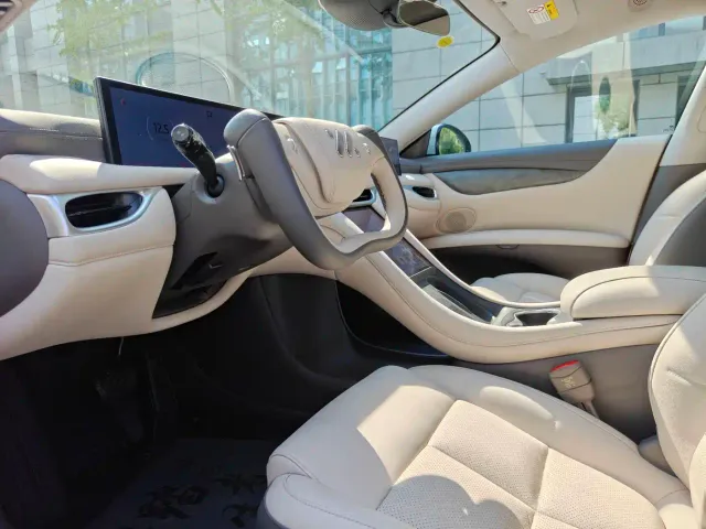 IM Motors LS6 — Фото автомобиля 7
